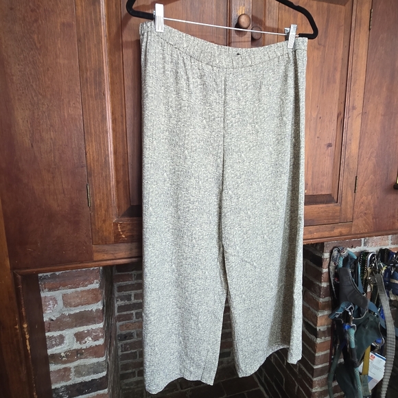 Eileen Fisher Ecru Broken Chevron Pattern Wide Crop Pants - Medium - Picture 9 of 11